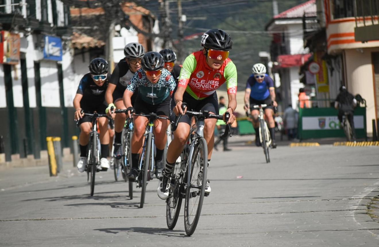 CICLISMO EN RUTA 2025