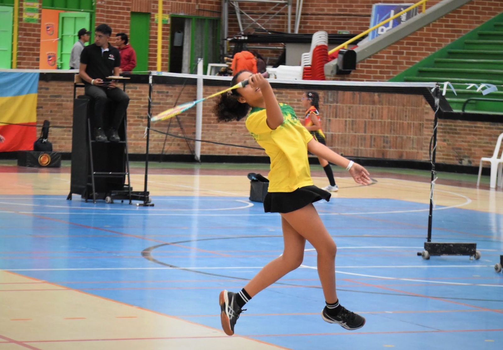 TEAM BADMINTON