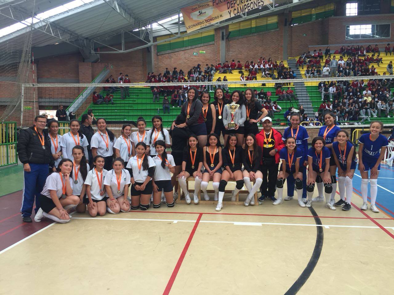 CAMPEON VOLEIBOL INTERCOLEGIADO2