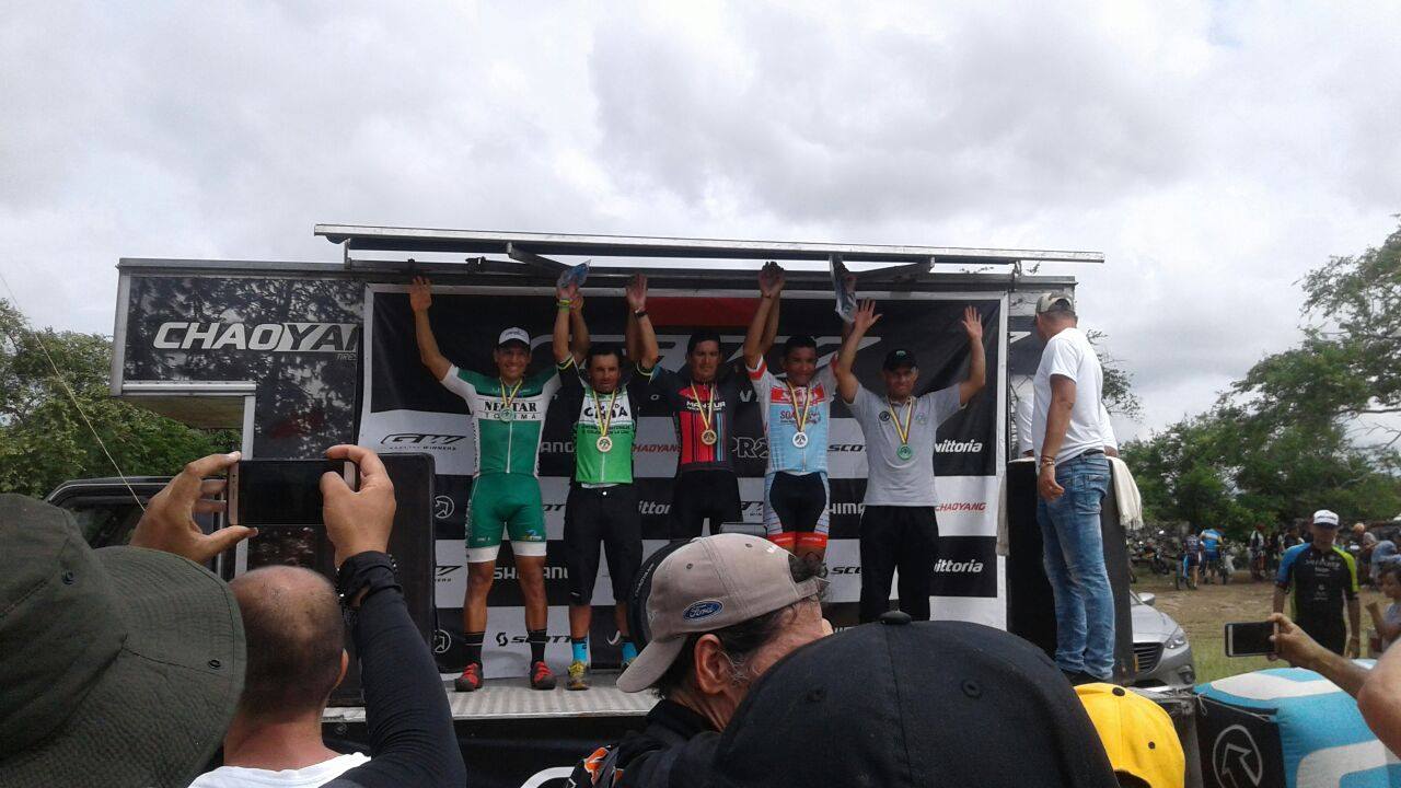 Copa Colombia Tres podium3