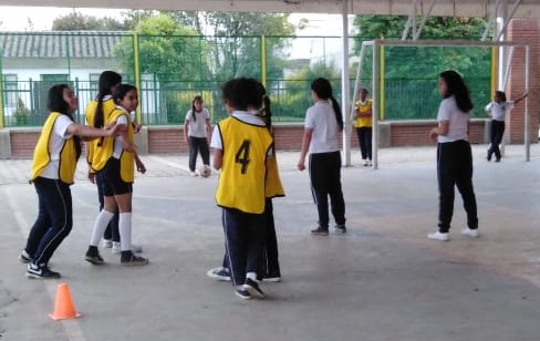 FESTIVAL ESCOLAR IE FONQUETA 12