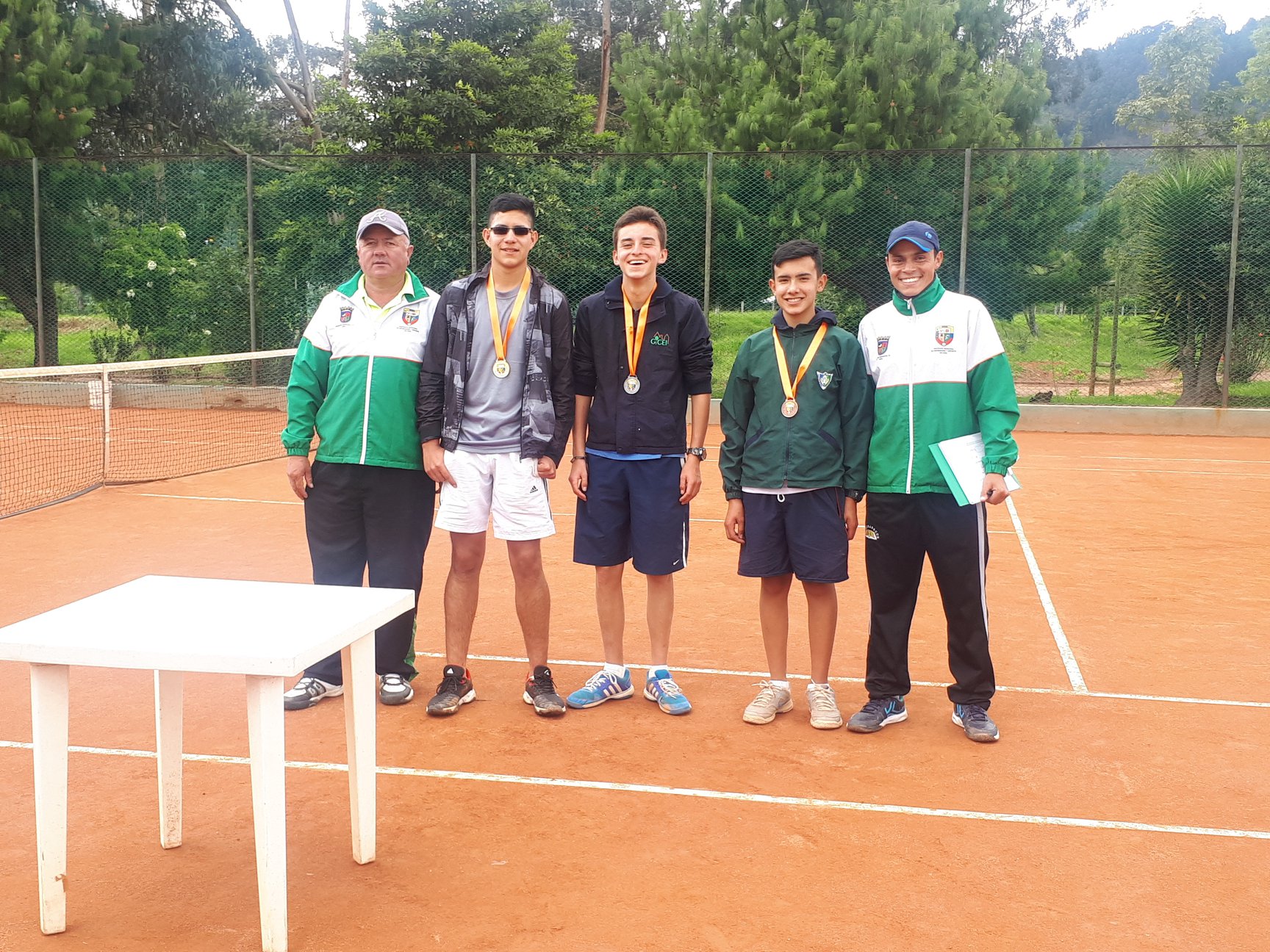 TENIS INTERCOLEGIADO2