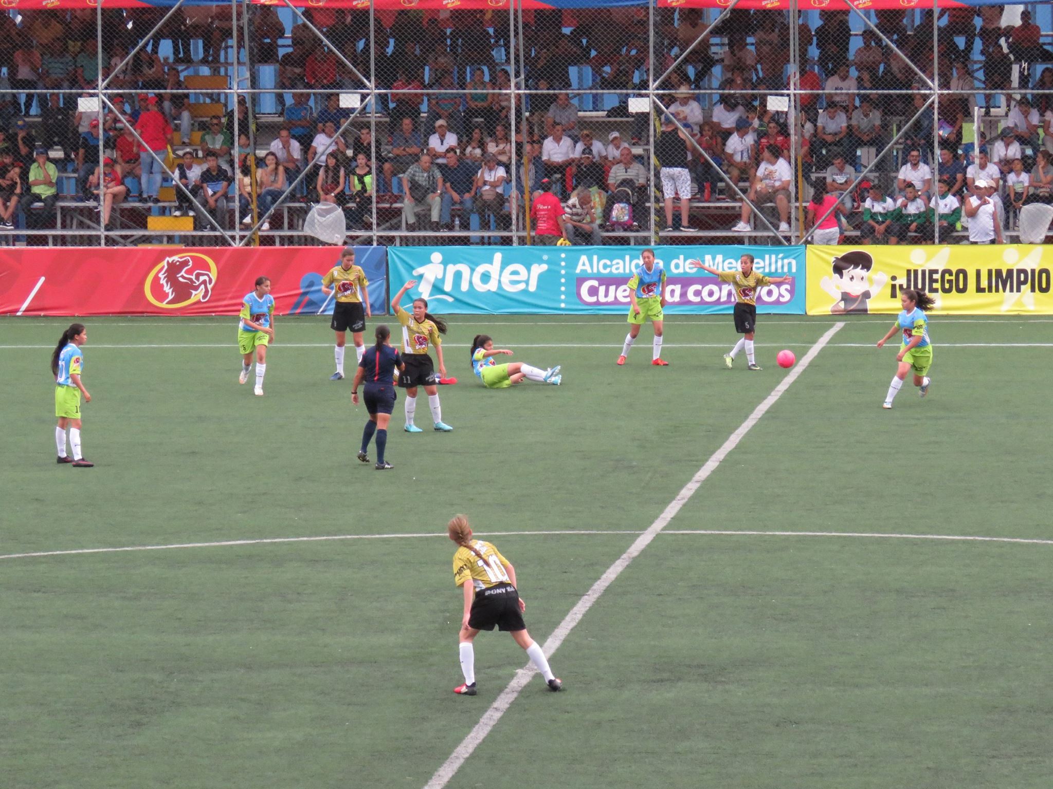 futbol femenino medellin 11