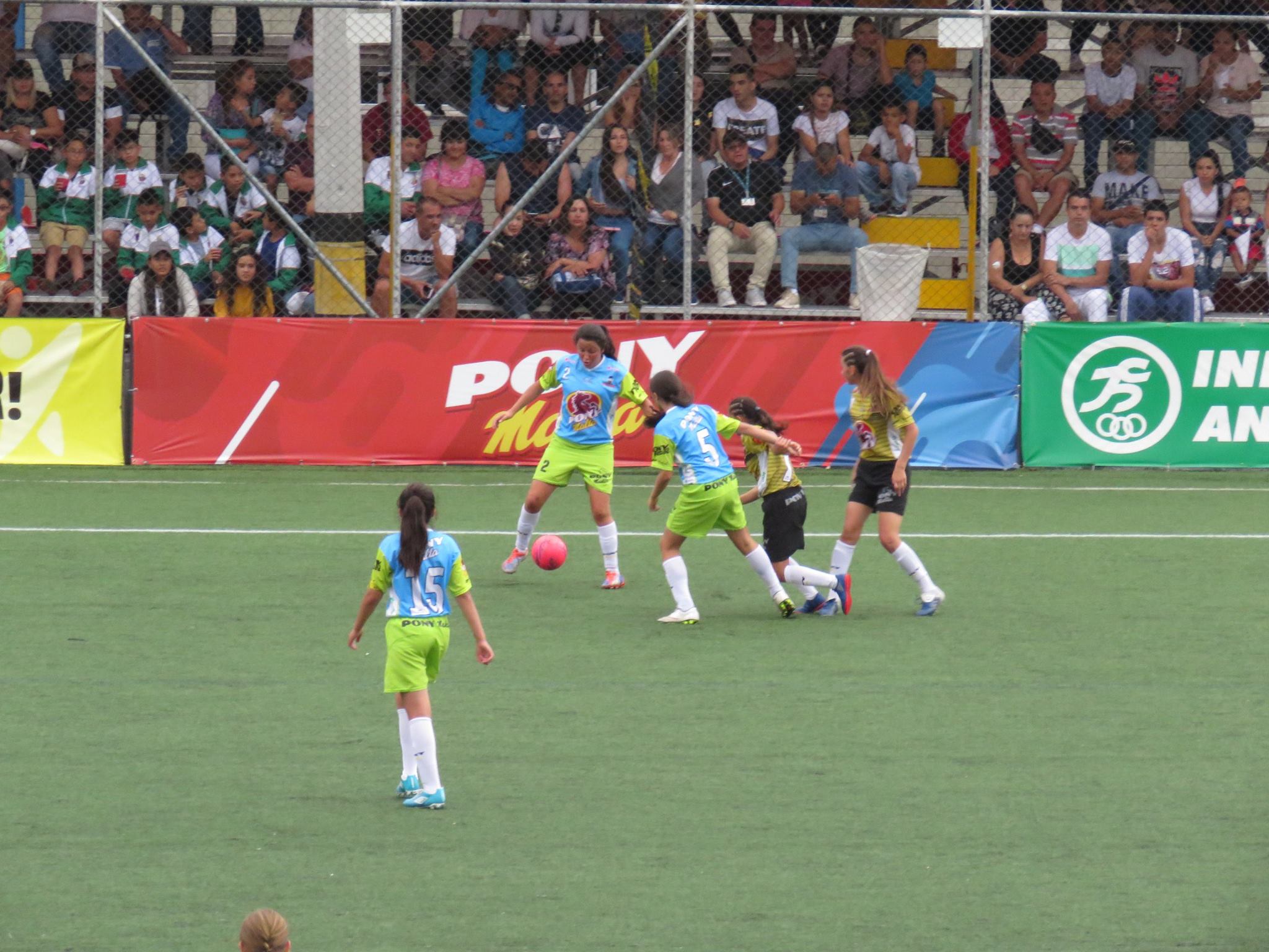 futbol femenino medellin 12