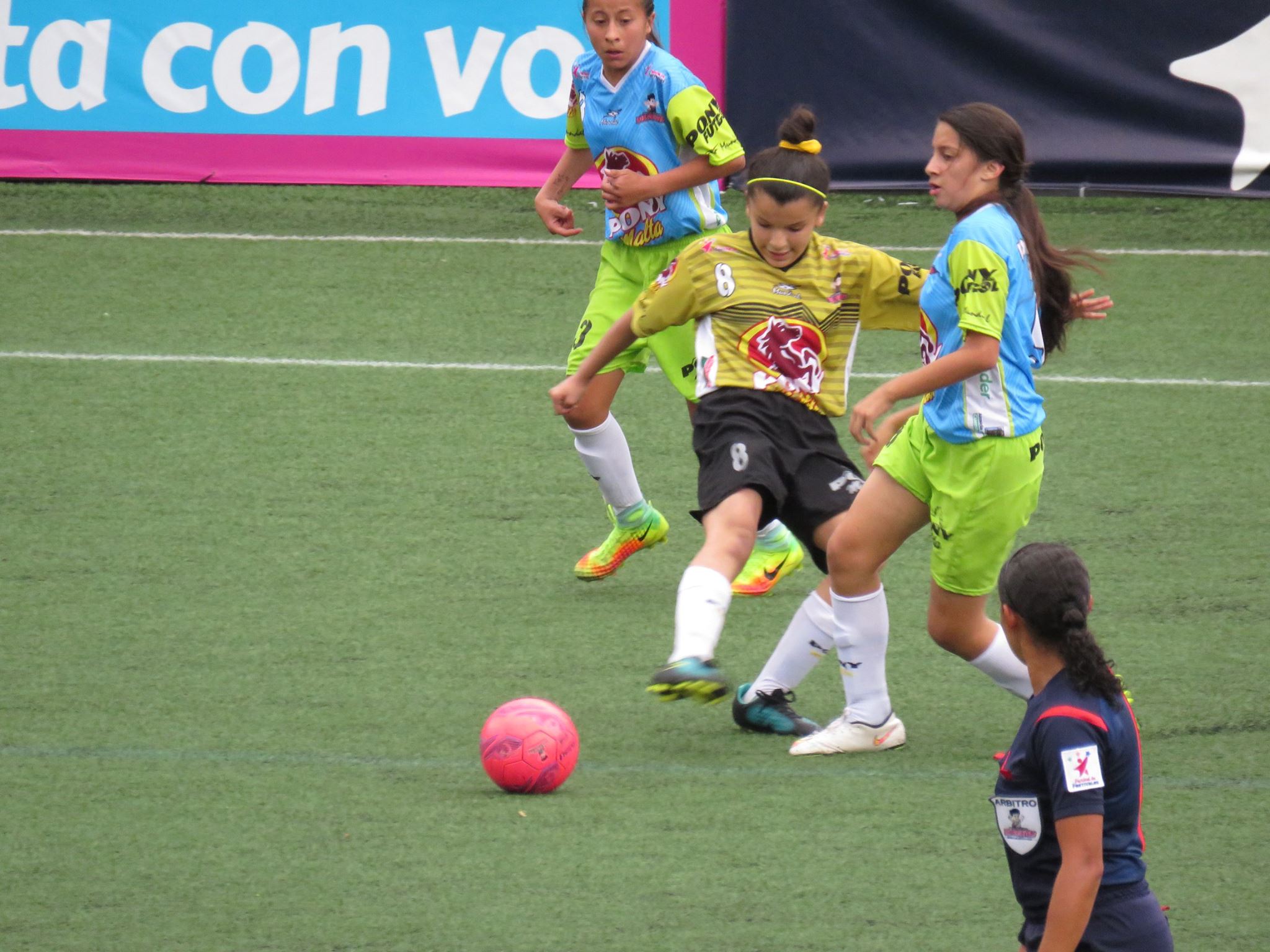 futbol femenino medellin 13