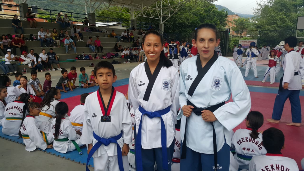 CAMPAMENTO DE COMBATE 8