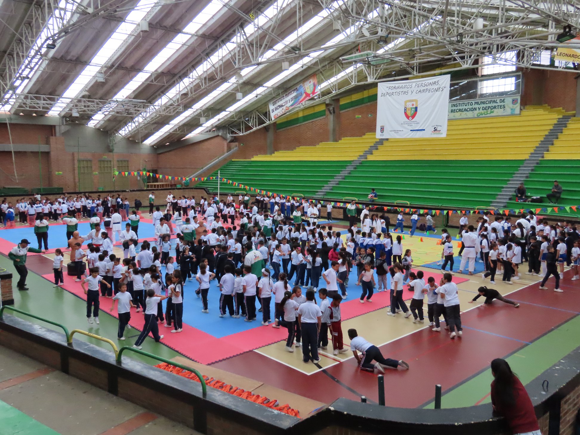 FESTIVAL KARATE DO 13 JUNIO2