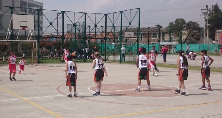I PARADA MINIBALONCESTO 1