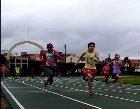 POLO ATLETISMO FONQUETA