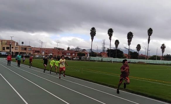 POLO ATLETISMO FONQUETA2