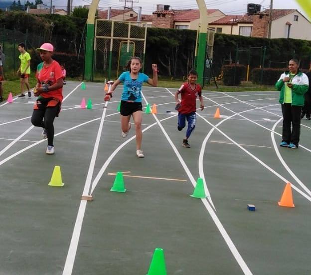 POLO ATLETISMO FONQUETA3