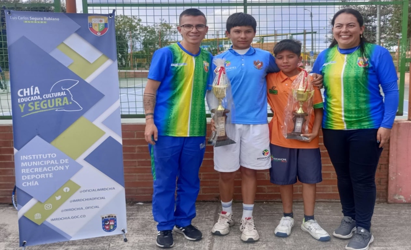 22 de Agosto Tenis de campo