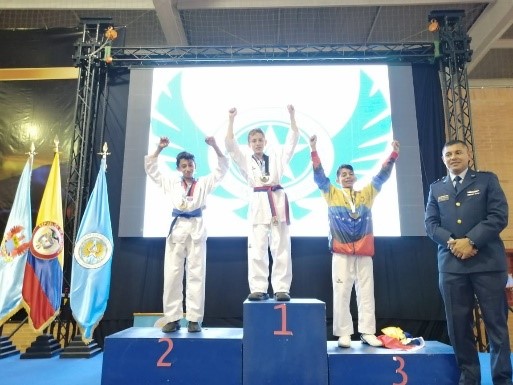 TAEKWONDO 13
