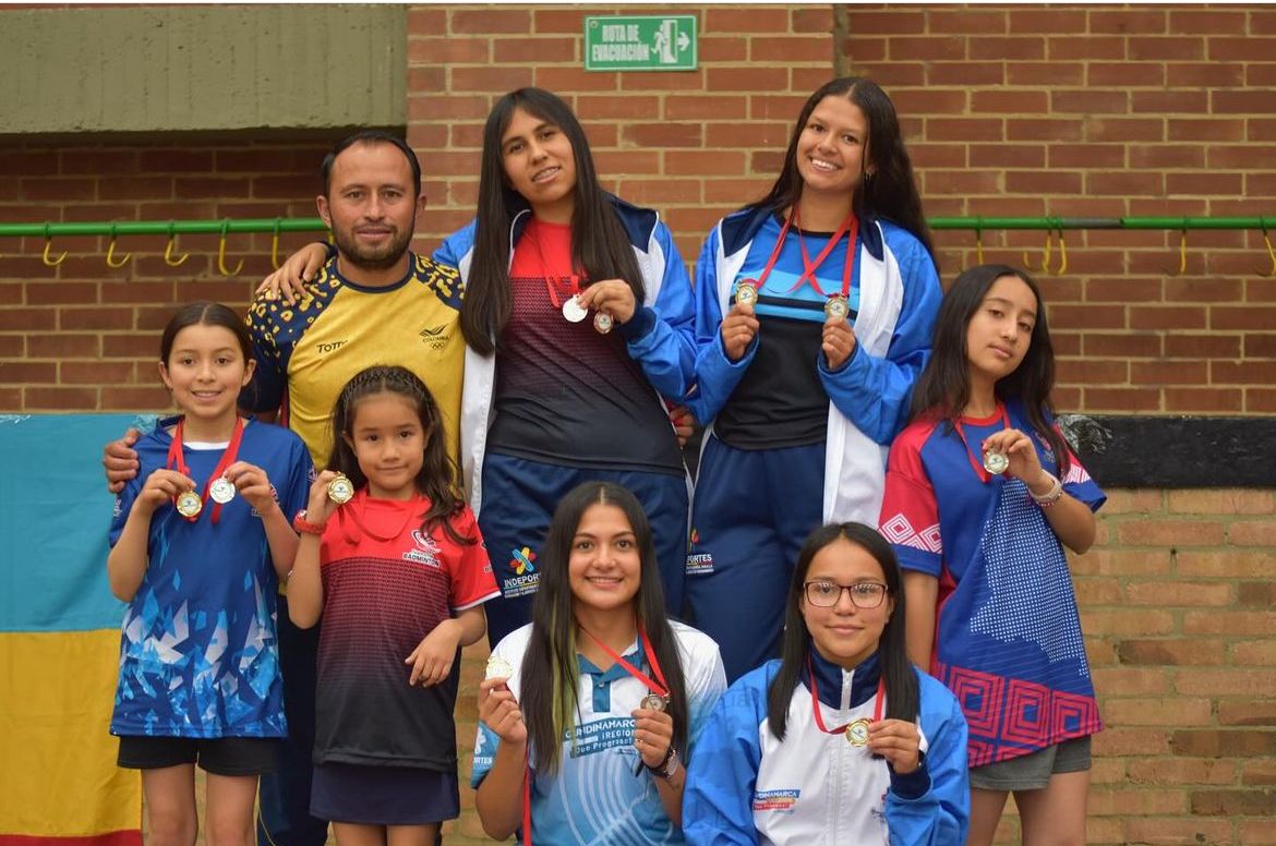 BADMINTON FEMENINO