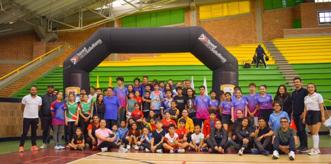 BADMINTON TORNEO2